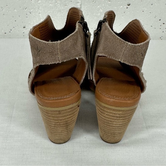 EMU Australia Sarabah size 7.5 Suede Leather Heel Sandals - Picture 4 of 16